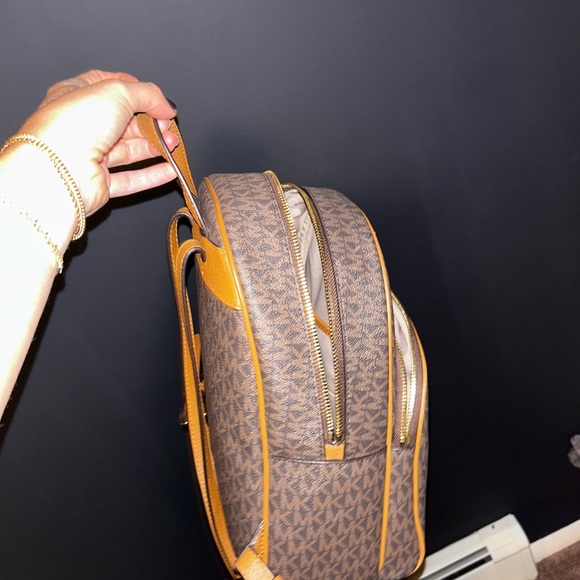 Michael Kors back pack - used once - Picture 2 of 2